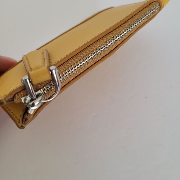 Marc Jacobs Card Key Coin Purse Small Wallet Mustard Yellow Vegan Zip Around - Picture 7 of 9